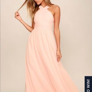 Lulu’s Air of Romance Peach Maxi size M